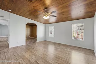 926 Laurel Cir, Barefoot Bay, FL 32976 - Photo 15