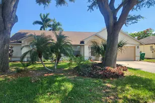 2153 Royal Poinciana Blvd, Melbourne, FL 32935 - Photo 7