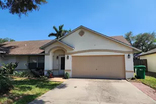 2153 Royal Poinciana Blvd, Melbourne, FL 32935 - Photo 1