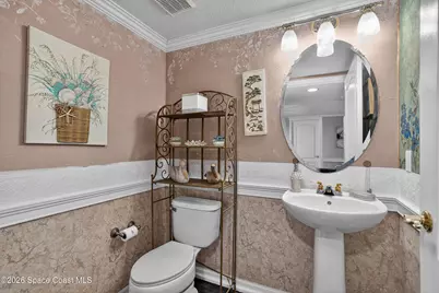 925 N Highway A1A #305, Indialantic, FL 32903 - Photo 31