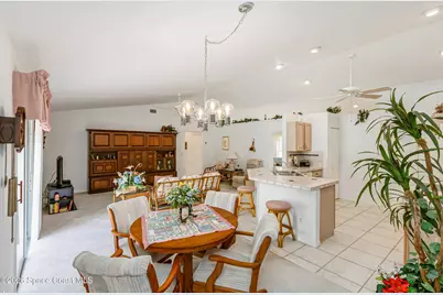 2446 Oakcrest Lane, Melbourne, FL 32904 - Photo 7