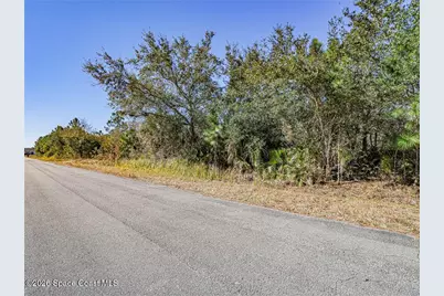 548 Saragassa Avenue SW, Palm Bay, FL 32908 - Photo 7