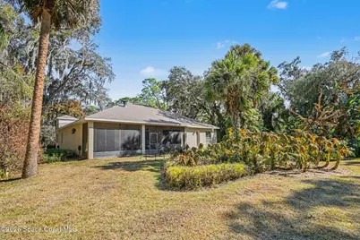 537 Acacia Avenue, Melbourne, FL 32904 - Photo 21