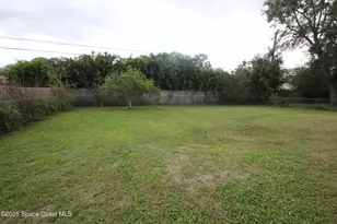 1040 Hosbine St SE, Palm Bay, FL 32909 - Photo 19