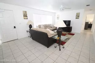 1040 Hosbine St SE, Palm Bay, FL 32909 - Photo 5