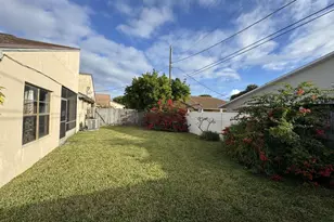 897 S Patrick Dr, Satellite Beach, FL 32937 - Photo 5