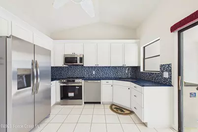 325 Country Walk Street, Melbourne, FL 32940 - Photo 9