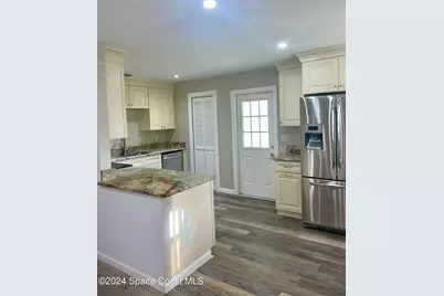 1875 Oakwood Drive, Melbourne, FL 32935 - Photo 5