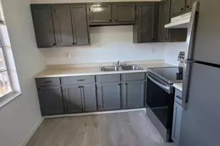 556 Titus St, Titusville, FL 32796 - Photo 9