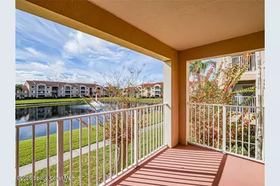 1640 N 42nd Circle #206, Vero Beach, FL 32967 - Photo 5