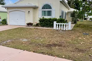 882 Wateroak Dr NE, Palm Bay, FL 32905 - Photo 1