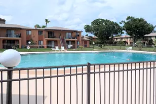 121 San Juan Cir, Melbourne, FL 32935 - Photo 11