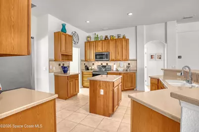 130 Brandy Creek Circle SE, Palm Bay, FL 32909 - Photo 7