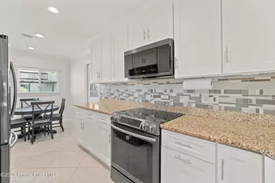 118 Skyline Circle, Satellite Beach, FL 32937 - Photo 5