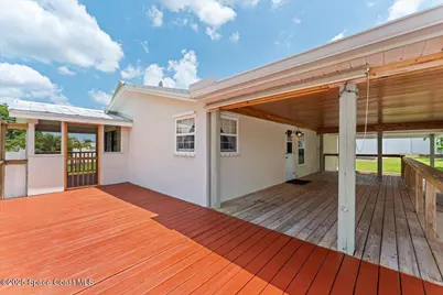 8865 Central Avenue, Micco, FL 32976 - Photo 11