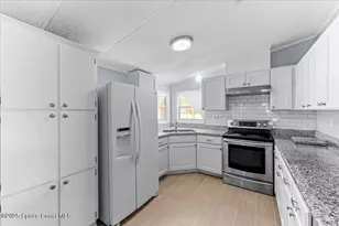 8865 Central Ave, Micco, FL 32976 - Photo 15