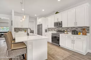 1837 Market Cir NE, Palm Bay, FL 32905 - Photo 9