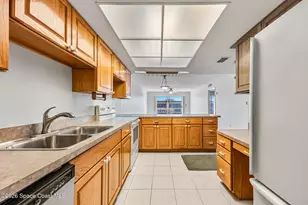 2135 N Courtenay Pkwy, Merritt Island, FL 32953 - Photo 5