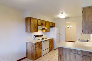 9017 Manchester Ln, West Melbourne, FL 32904 - Photo 9