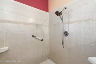 4827 Alamanda Dr, Melbourne, FL 32940 - Photo 25