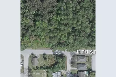 1215 11th Street SW, Vero Beach, FL 32962 - Photo 1