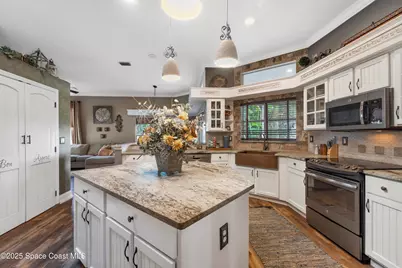 663 Sheridan Woods Drive, Melbourne, FL 32904 - Photo 15