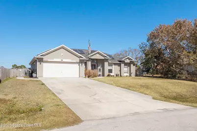 559 Mimosa Street SW, Palm Bay, FL 32907 - Photo 5