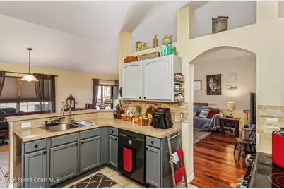 559 Mimosa Street SW, Palm Bay, FL 32907 - Photo 13