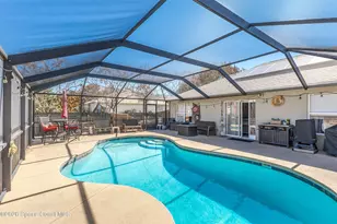 559 Mimosa St SW, Palm Bay, FL 32907 - Photo 9