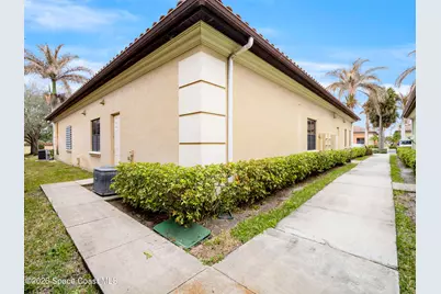 336 N Babcock St Street #104, Melbourne, FL 32935 - Photo 3