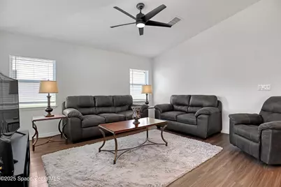 1028 Corbin Circle SW, Palm Bay, FL 32908 - Photo 13