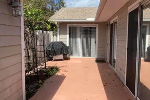 1927 Quail Ridge Ct, Cocoa, FL 32926 - Photo 3