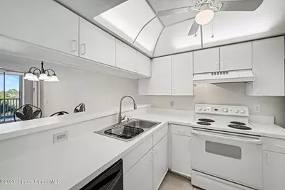 1420 Huntington Lane #2403, Rockledge, FL 32955 - Photo 7