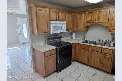 900 Camphor Way, Melbourne, FL 32901 - Photo 5