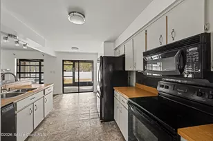 796 Emerson Dr NE, Melbourne, FL 32907 - Photo 23