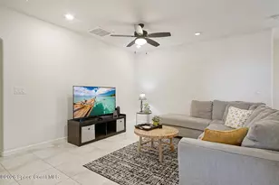 4637 Broomsedge Cir, West Melbourne, FL 32904 - Photo 9