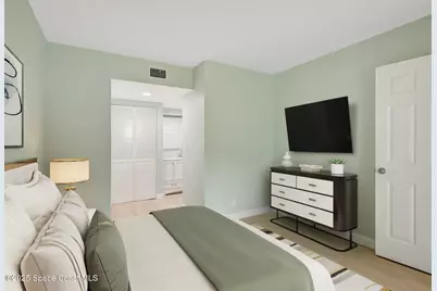 1538 SE Royal Green Circle #102, Port Saint Lucie, FL 34952 - Photo 17