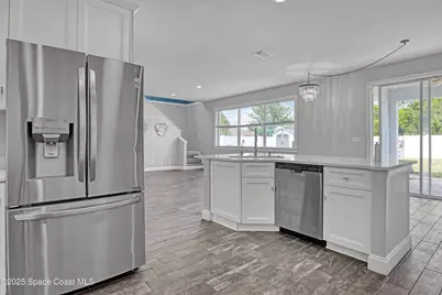 385 Cownie Avenue SE, Palm Bay, FL 32909 - Photo 13