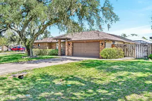 365 Newell Rd NE, Palm Bay, FL 32907 - Photo 3