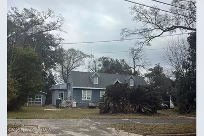 2942 Daniels Street, Marianna, FL 32446 - Photo 3