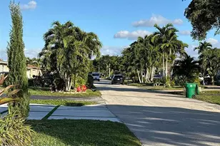 8517 Windsor Dr, Miramar, FL 33025 - Photo 5