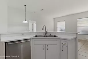 652 Sheridan Woods Dr, Melbourne, FL 32904 - Photo 17