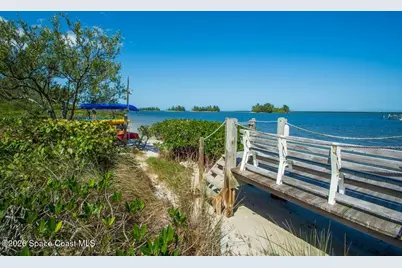 6240 E Mirror Lake Drive #201, Sebastian, FL 32958 - Photo 25