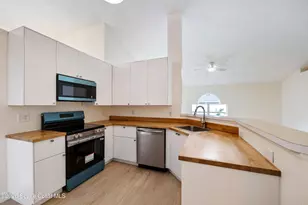 320 Wisteria Ave NW, Palm Bay, FL 32907 - Photo 5