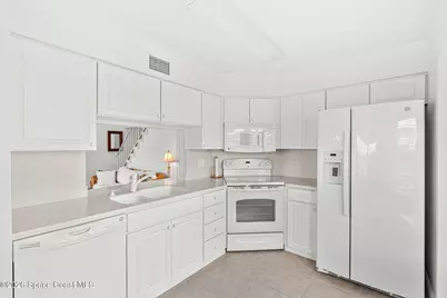 4740 Lake Waterford Way W #2-112, Melbourne, FL 32901 - Photo 11