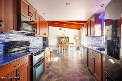 325 Pine Tree Drive, Indialantic, FL 32903 - Photo 7