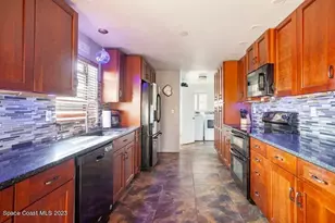 325 Pine Tree Dr, Indialantic, FL 32903 - Photo 5