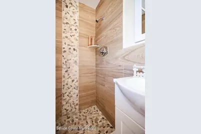 325 Pine Tree Drive, Indialantic, FL 32903 - Photo 17