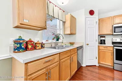 2186 Spring Creek Circle NE, Palm Bay, FL 32905 - Photo 11