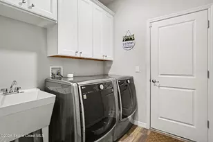 8481 Laguna Cir, Micco, FL 32976 - Photo 33